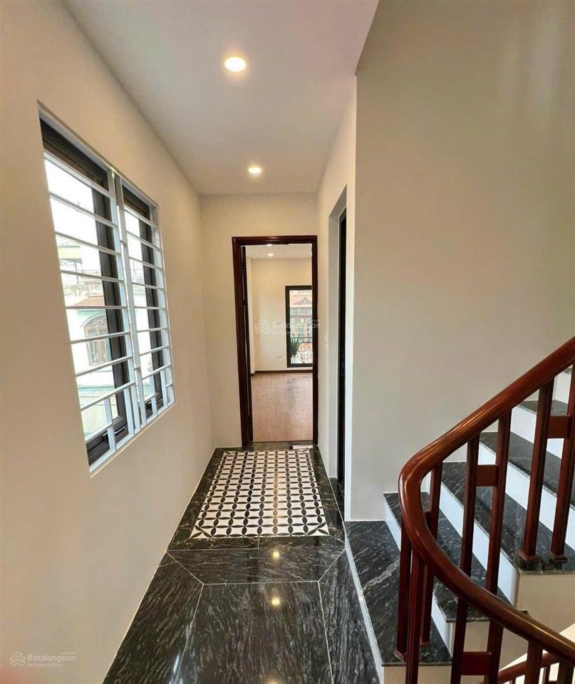 Bán nhà long biên, đi bộ ra công viên, hồ bộ đội, lô góc ngõ thông. 46m x 5 tầng.  0965 858 ***