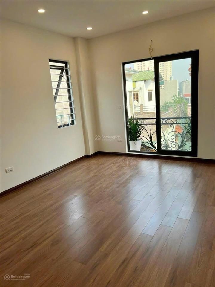 Bán nhà long biên, đi bộ ra công viên, hồ bộ đội, lô góc ngõ thông. 46m x 5 tầng.  0965 858 ***