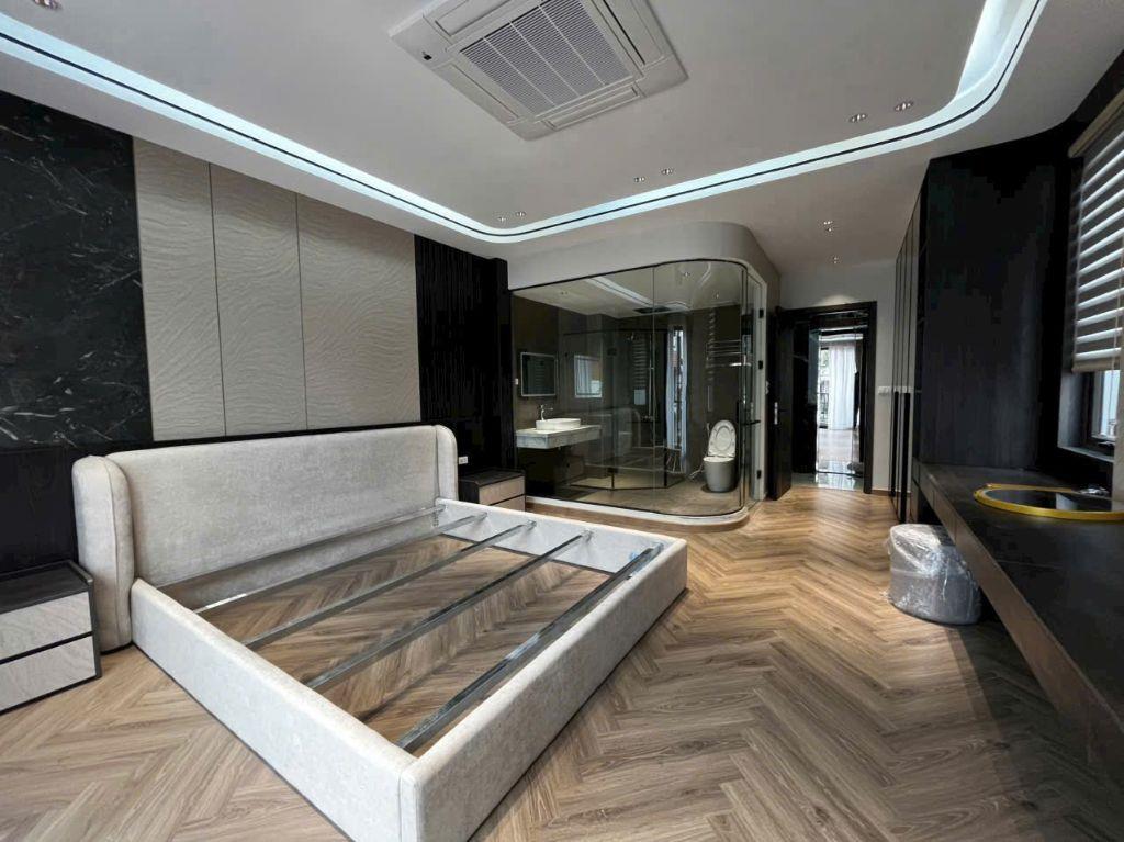 SIÊU PHẨM CĂN GÓC SÁT MẶT PHỐ - KINH DOANH ĐA DẠNG - CHỈ NHỈNH 15 TỶ