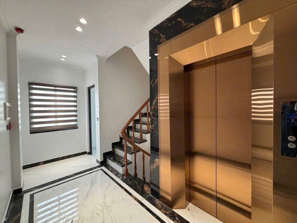  SIÊU PHẨM DUPLEX -DT 72m2 - LONG BIÊN - 02 THOÁNG TRƯỚC SAU - 6 TẦNG FULL NỘI THẤT