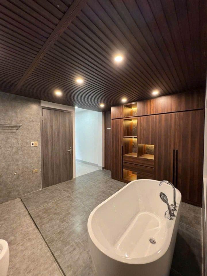 SIÊU PHẨM THẠCH BÀN - LONG BIÊN - DT 50m x5T - NHÀ ĐẸP ĐẲNG CẤP, CÓ THANG MÁY.