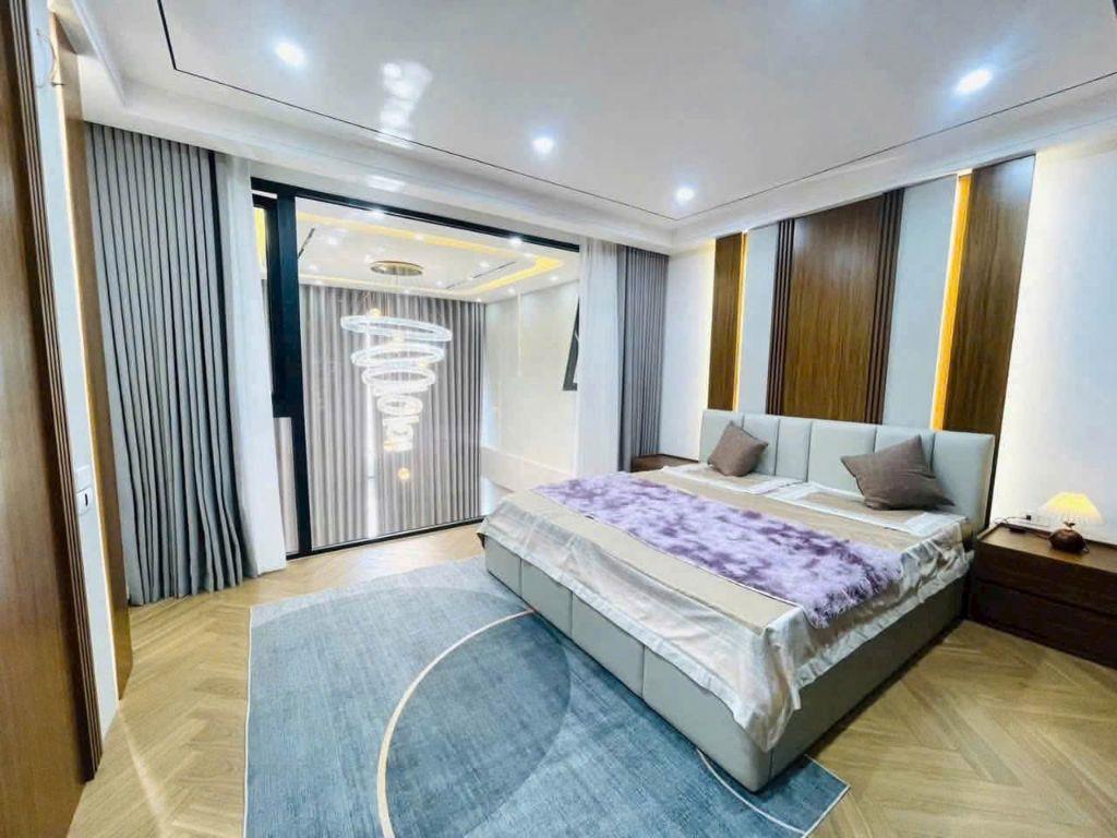 NHÀ ĐẸP LONG BIÊN – VIEW HỒ ĐẦM TRANH – KINH DOANH - 72M x 7T THANG MÁY.