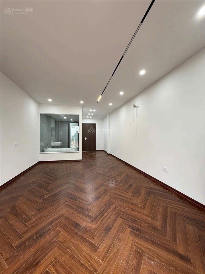 Bán nhà 7 tầng thang máy cạnh cầu vĩnh tuy  ô tô vào nhà  hơn 13 tỷ   0965 858 ***
