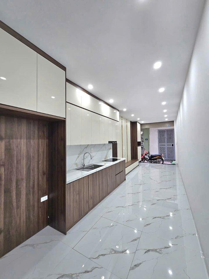 🚀 SIÊU PHẨM ĐẦU TƯ VIỆT HƯNG – 5 TẦNG THANG MÁY – FULL NỘI THẤT XỊN – GIÁ F0 CHỈ 6.5 TỶ!