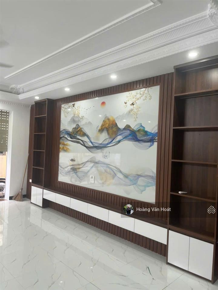 Bán nhà vũ xuân thiều  long biên. cạnh trường học cấp 1. ô tô vào nhà.  0965 858 ***