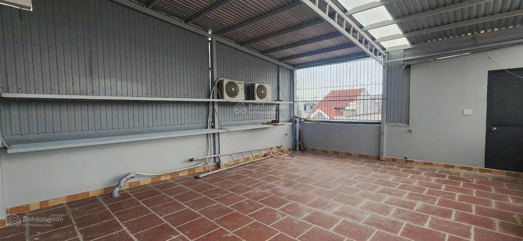 Chính chủ hạn giá bán gấp 3 tầng đẹp mê, nội thất xịn, cách biển 800m