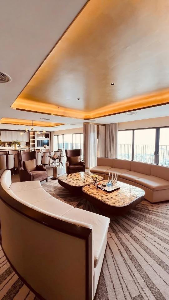 Bán căn Penthouse Kosmo Tây Hồ - trọn view Hồ 