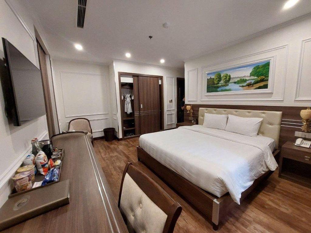 Chuyển nhượng toà khách sạn doanh thu ~ 1.5tỷ/tháng, KĐT Dịch Vọng Mới - Cầu Giấy.