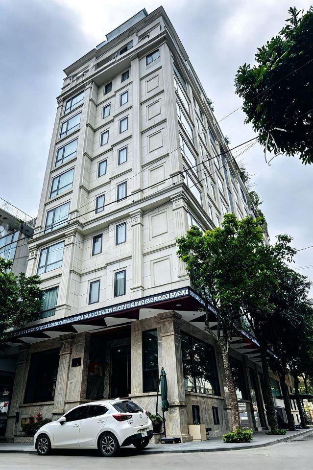 Chuyển nhượng toà khách sạn doanh thu ~ 1.5tỷ/tháng, KĐT Dịch Vọng Mới - Cầu Giấy.