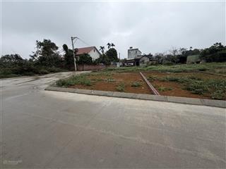 Chính chủ bán 100 mét tại phú cát giá nhỉnh 2 tỷ .