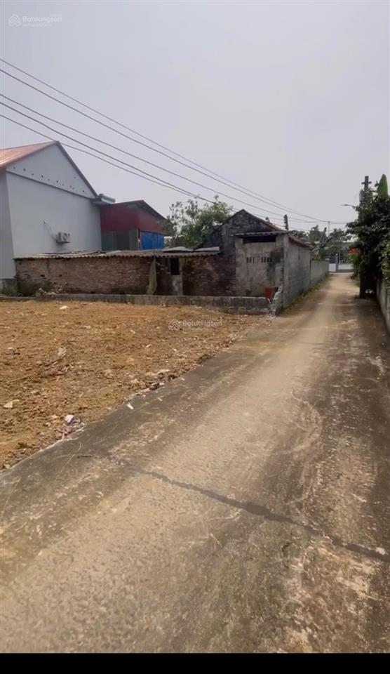 Bán đất đông yên 100 mét full thổ cư giá chỉ 1 tỷ 850 tr bao sổ sách