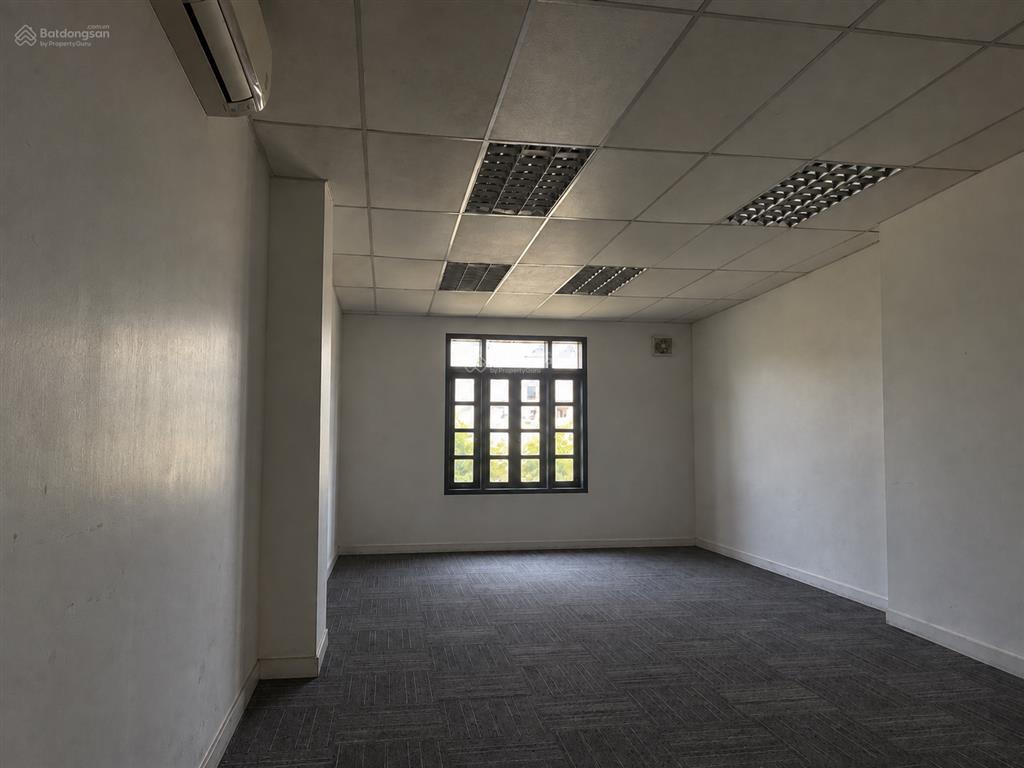 Cho thuê văn phòng 40m2 ngay sát hồ gươm