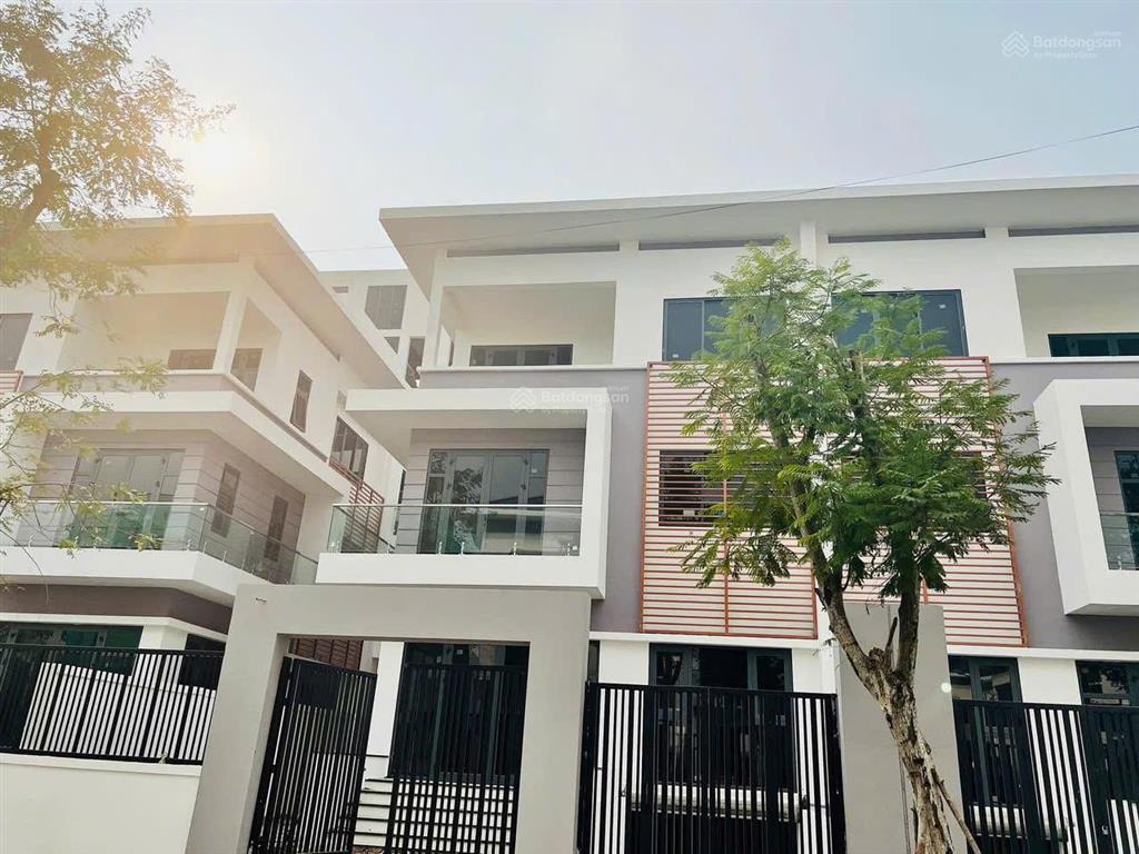 Cho thuê liền kề xây thô 4 tầng, 100m2, 5 triệu/tháng tại khu đô thị thanh hà mường thanh, hà đông