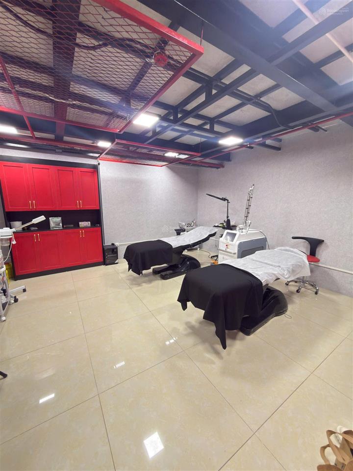 Chính chủ cho thuê văn phòng đống đa. dt 160m².  0917 041 ***