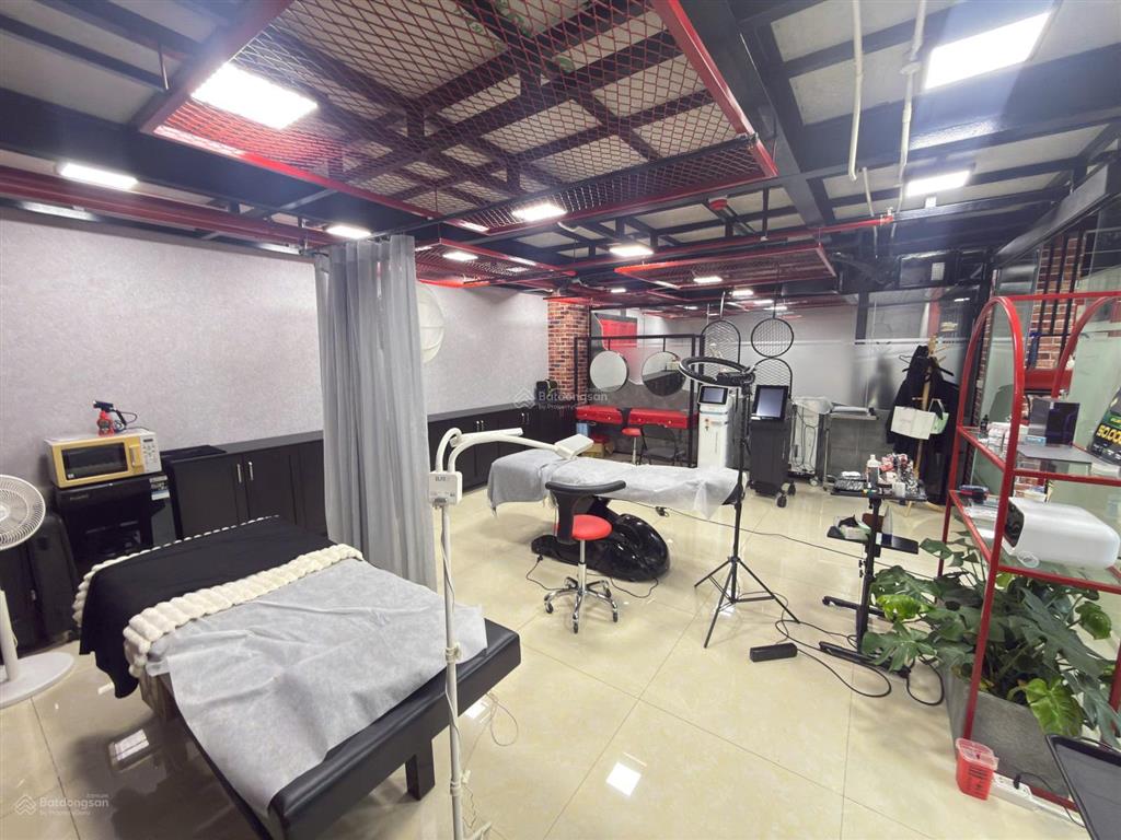 Chính chủ cho thuê văn phòng đống đa. dt 160m².  0917 041 ***