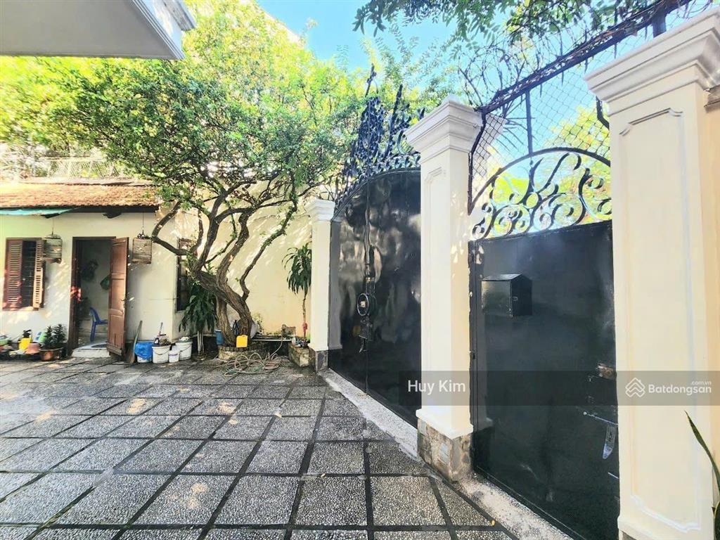 Bán biệt thự pháp góc 2mt 115/4 trần quốc thảo, q.3 (26x20m  344m2, hồ bơi), hđt $15.000/th