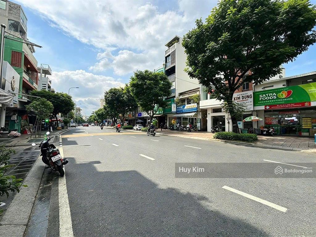 Bán nhà góc 2mt 635  635a điện biên phủ, p.1, q.3 (6.8x25m  171.1m2), giảm còn 65 tỷ tl