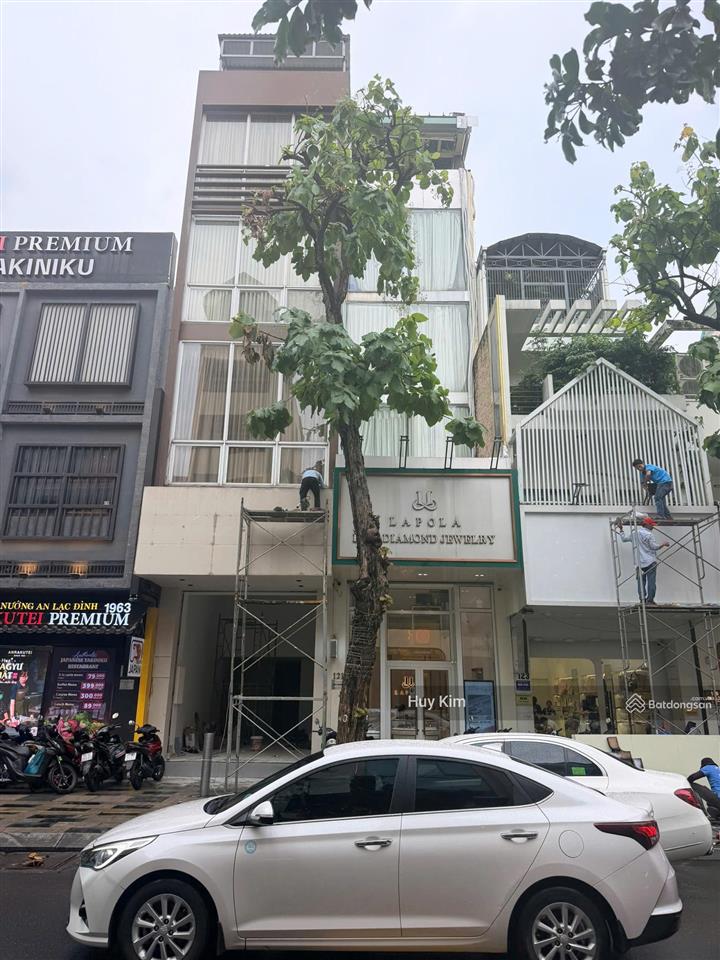Bán tòa nhà 6t thang máy 121 nguyễn trãi, p. bến thành, q.1 (4x18m  67.2m2), hđt 120tr, 62 tỷ