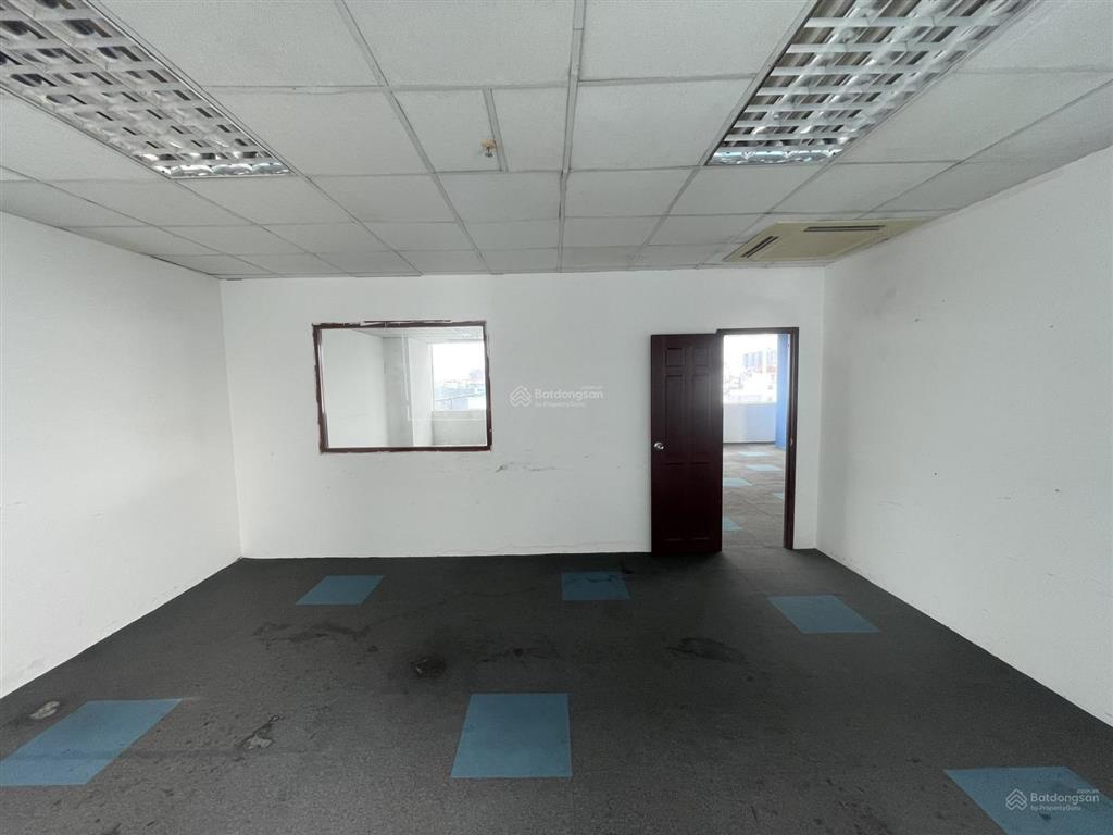 Cho thuê văn phòng hiện đại 488m2 tại ngay đường cộng hòa