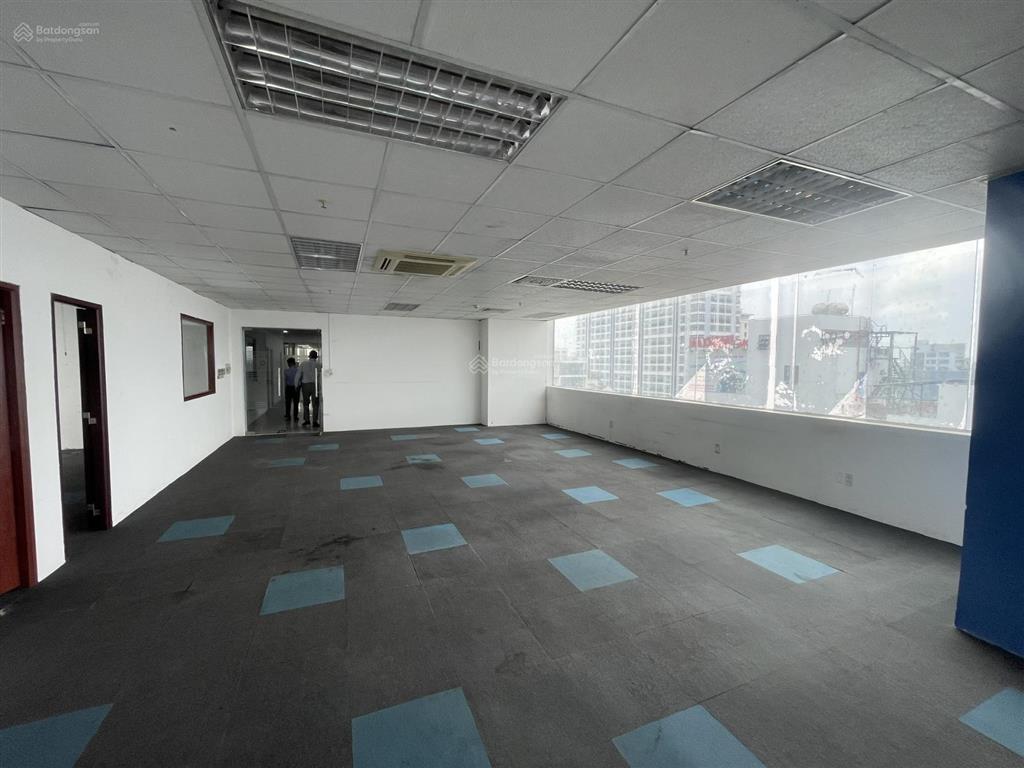 Cho thuê văn phòng hiện đại 488m2 tại ngay đường cộng hòa
