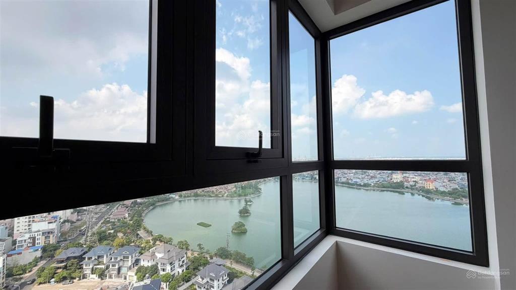 Bán căn góc 2pn view hồ tầng trung lakeside garden siêu hiếm