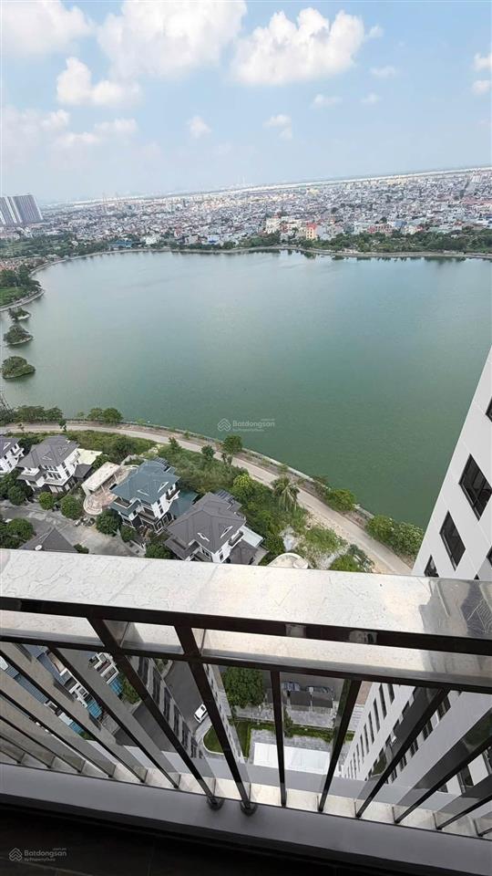 Bán căn góc 2pn view hồ tầng trung lakeside garden siêu hiếm