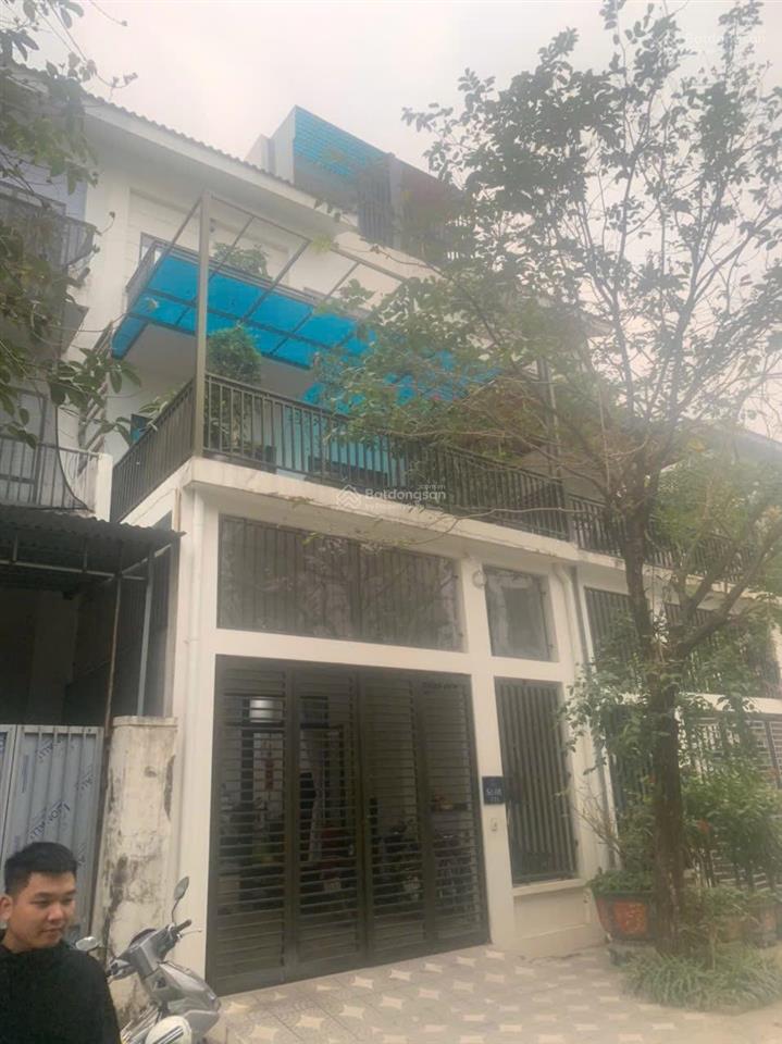 Chính chủ bán căn liền kề 90m2 hoàn thiện full sẵn vào ở kđt foresa xuân phương.  0934 500 ***