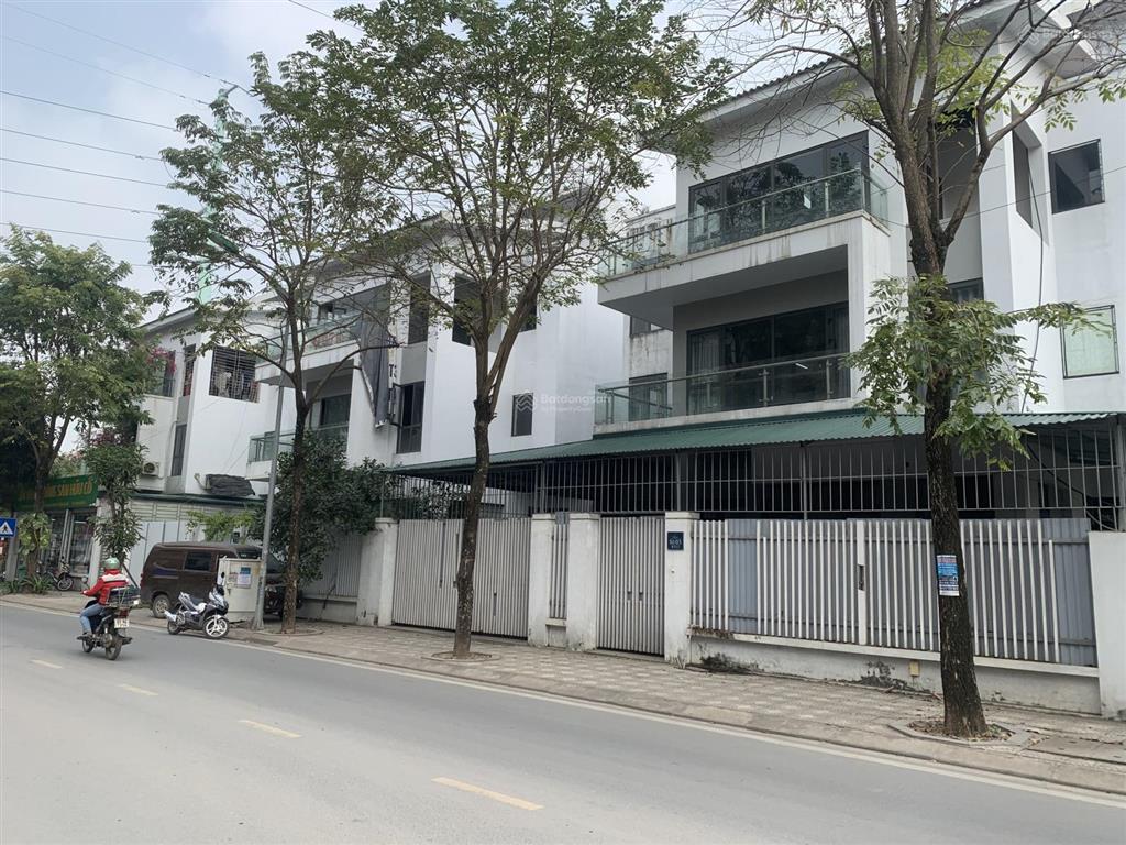 Cho thuê biệt thự sân vườn 185m2 x 3t, giá 20tr/th sàn để làm kho vp, online kđt foresa xuân phương