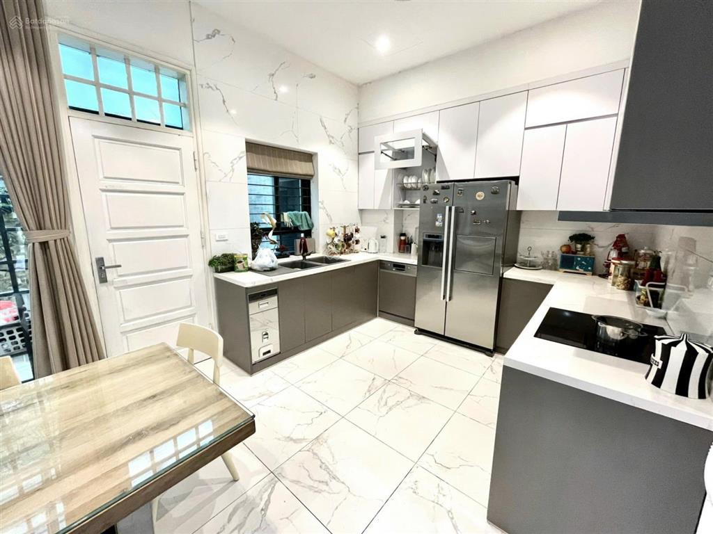 Cần bán song lập 165m2 giá tốt, vị trí đẹp, hướng đn, gần công viên kđt tasco foresa xuân phương