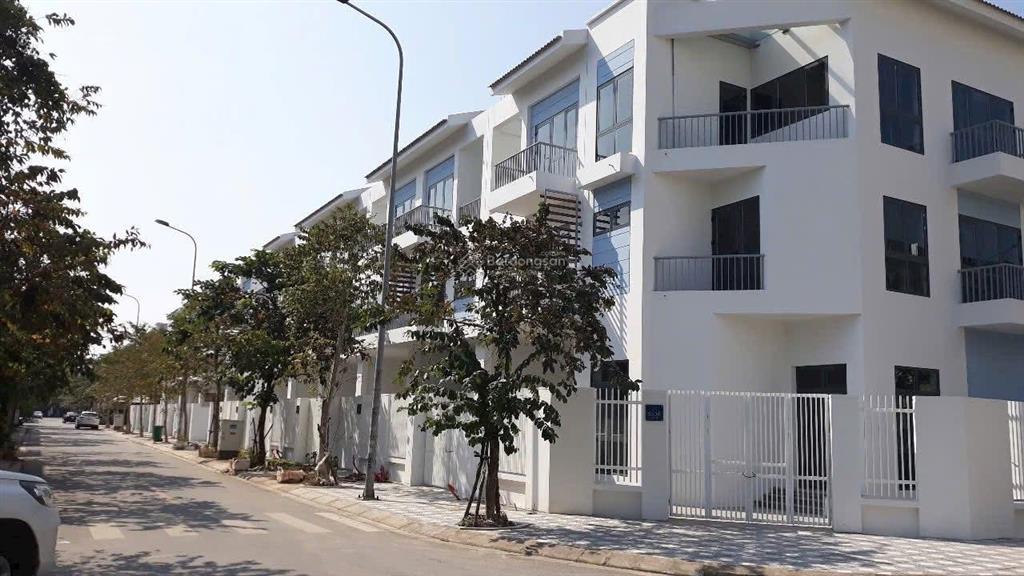 Chính chủ bán căn liền kề góc 115m2 hướng đn ,đối diện trường nam từ liêm foresa xuân phương tasco