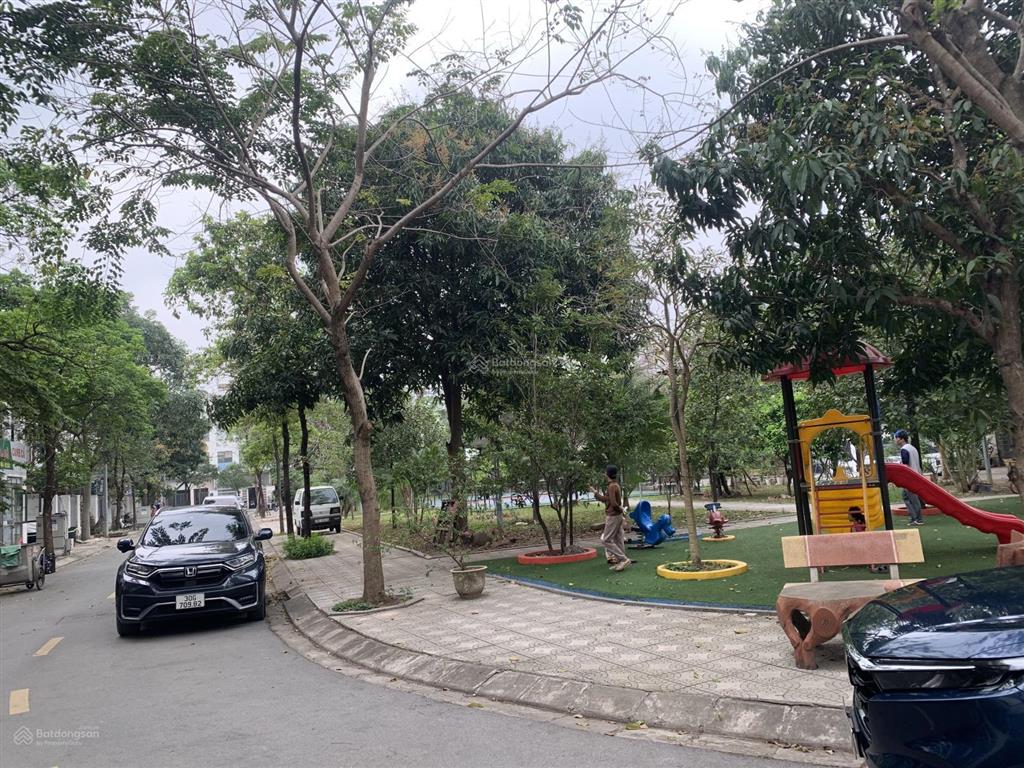 Hot. cần bán shophouse mặt đường 70 kđt foresatasco xuân phương, 90m2 nhà 2 mặt đg, view công viên