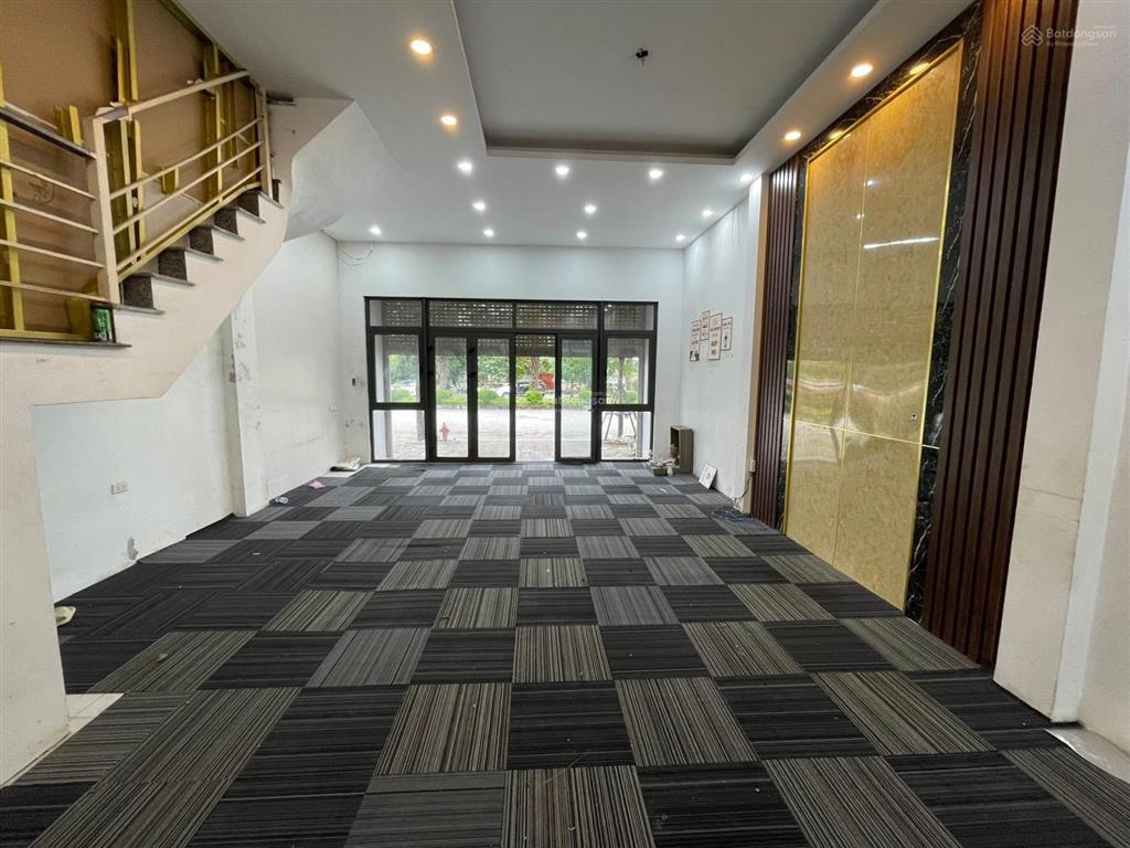 Cho thuê nhà kđt foresa xuân phương. chỉ 18tr/tháng làm kho vp online 165m2 x 3 tầng