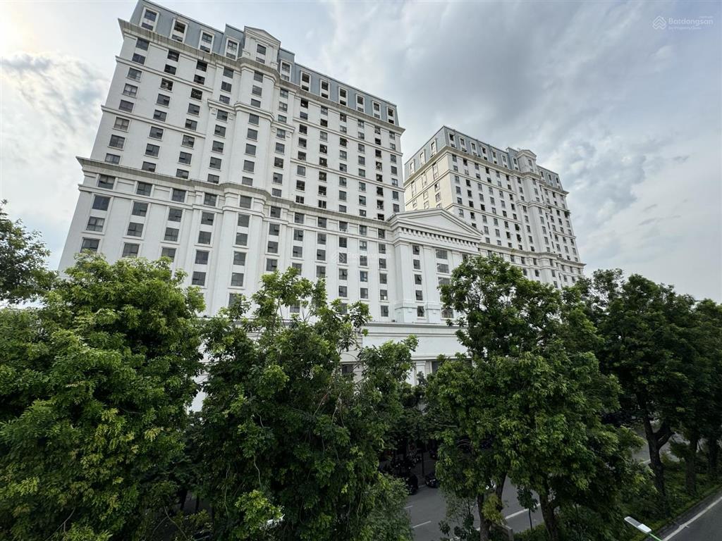 Bán căn hộ 2 phòng ngủ chung cư d2 giảng võ.