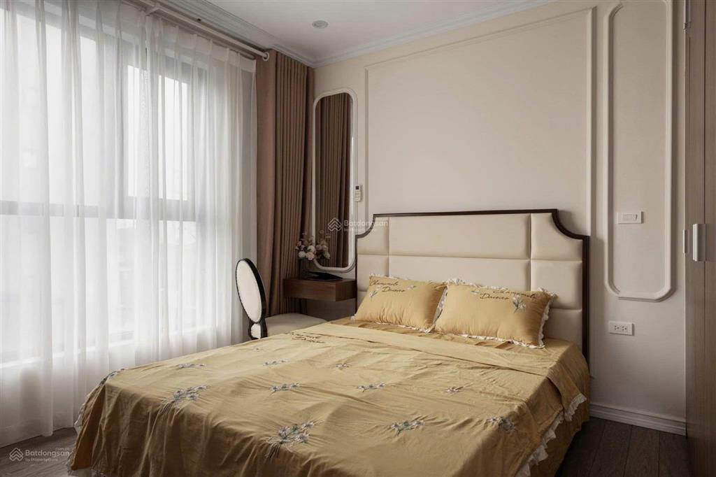 Bán căn hộ chung cư 15  17 phố ngọc khánh  giảng võ  ba đình