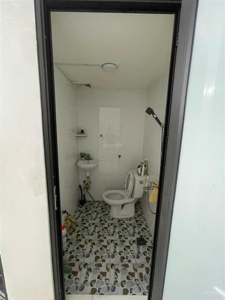 Chính chủ cho thuê nhà nguyên căn 2 tầng full đồ cơ bản ngõ 508 lạc long quân, tây hồ, hà nội