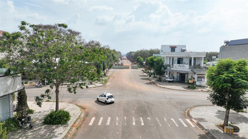 Bán đất trung tâm hành chính dầu giây, giá 16 triệu/m, sổ hồng riêng