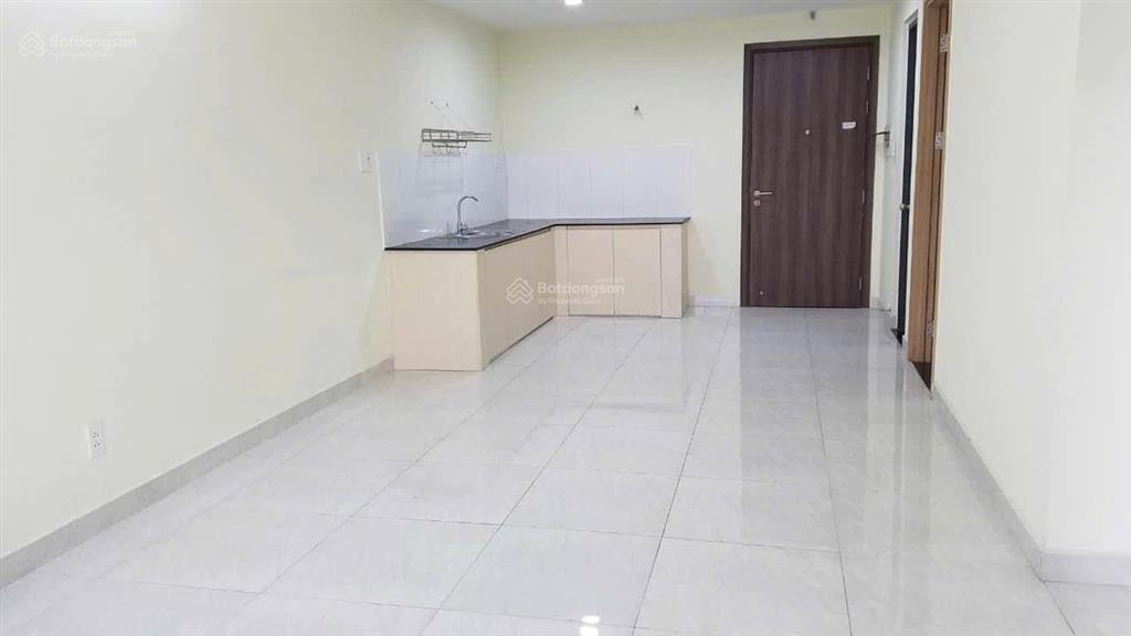 Em có nhu cầu bán căn hộ thủ thiêm garden,đường liên phường,quận 9 gồm 2 pn và 2 vệ sinh