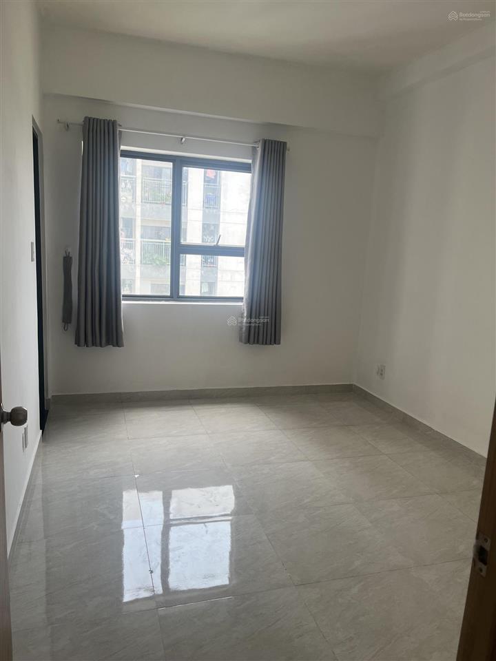 Chính chủ bán căn góc 64m², gồm 2 pn và 2 vệ sinh chung cư thủ thiêm garden.  0399 050 ***