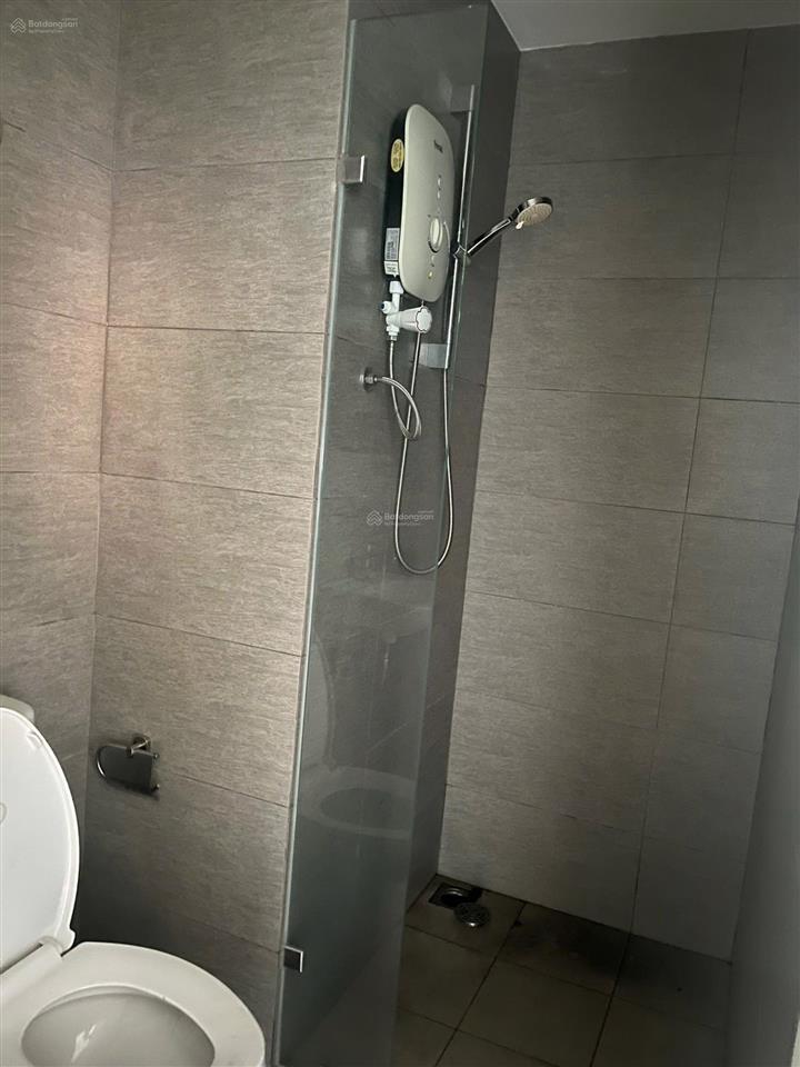 Cho thuê căn góc 72m gồm 2 pn và 2wc chung cư hausneo,quận 9