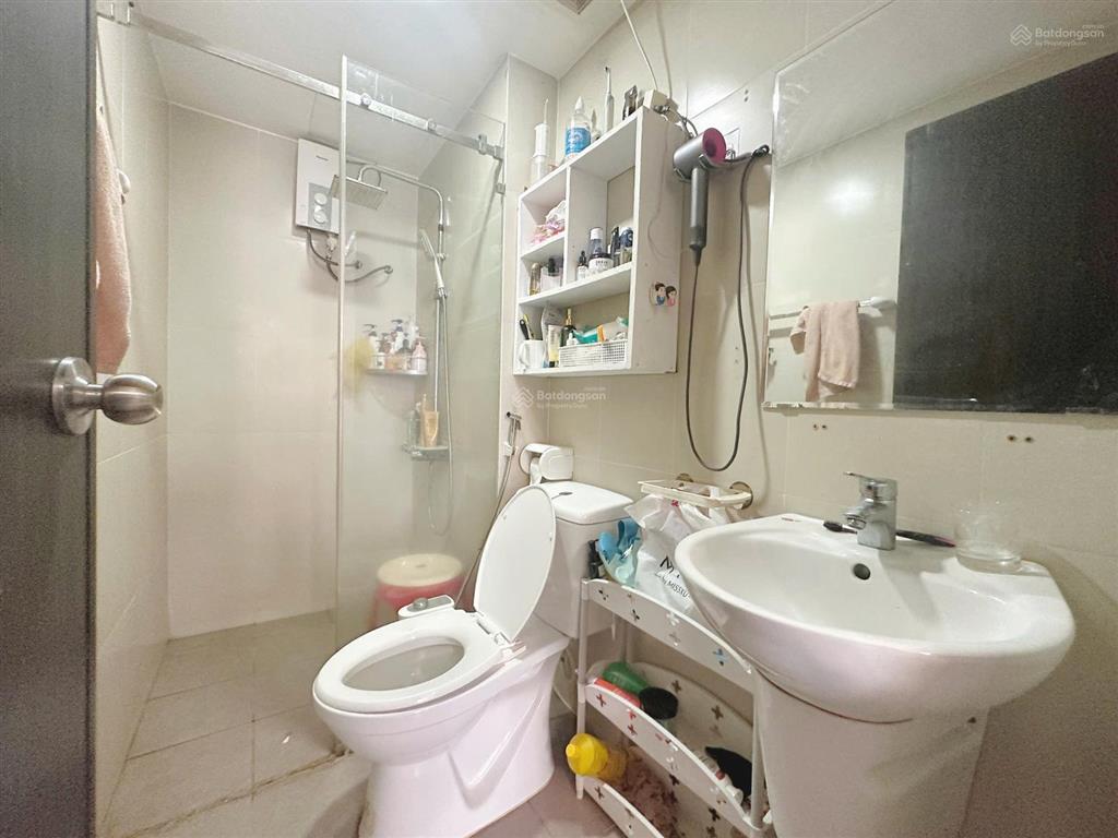 Cần cho thuê căn hộ sky 9, đường liên phường, long trường, hcm. 2pn, 2wc có nội thất 7,5 tr/th