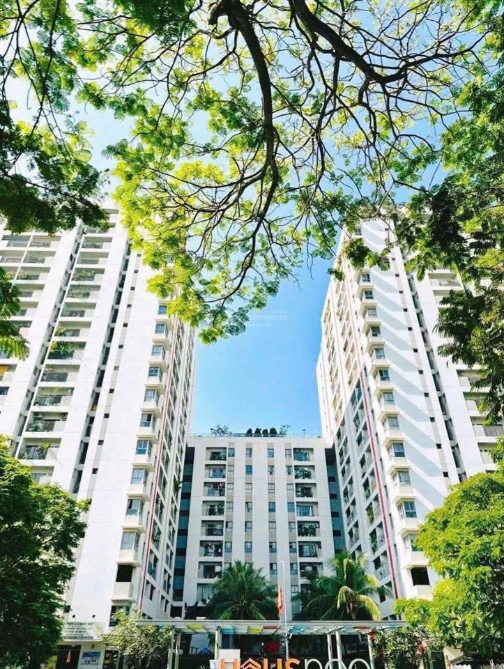 Cho thuê căn góc 70m gồm 2 pn và 2 vệ sinh đầy đủ nội thất chung cư hausneo.  0901 460 ***