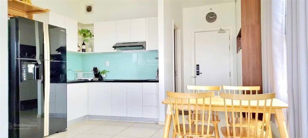 Cho thuê căn góc 70m gồm 2 pn và 2 vệ sinh đầy đủ nội thất chung cư hausneo.  0901 460 ***
