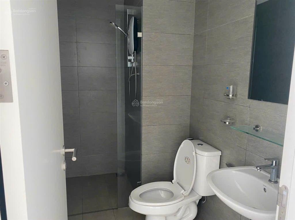 Cho thuê căn hộ hausneo, quận 9 cũ gồm 3 phòng ngủ, 2 vệ sinh có nội thất.  0901 460 ***