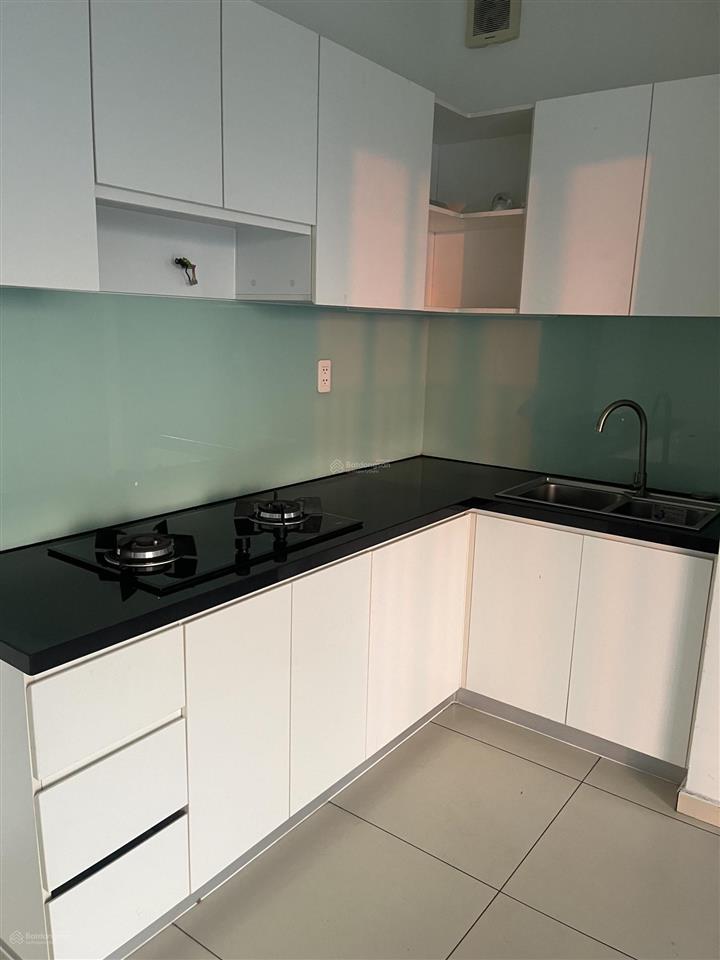 Cho thuê căn hộ hausneo, quận 9 cũ gồm 3 phòng ngủ, 2 vệ sinh có nội thất.  0901 460 ***