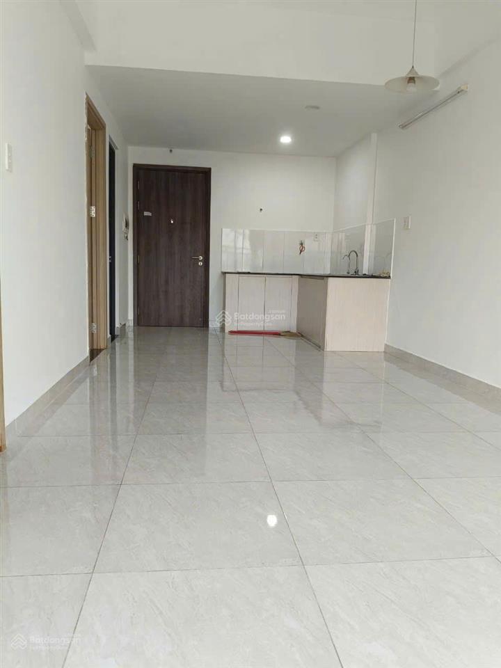 Em có căn hộ thủ thiêm garden, đường liên phường, 65m gồm 2pn và 2 vệ sinh cho thuê.  0399 050 ***