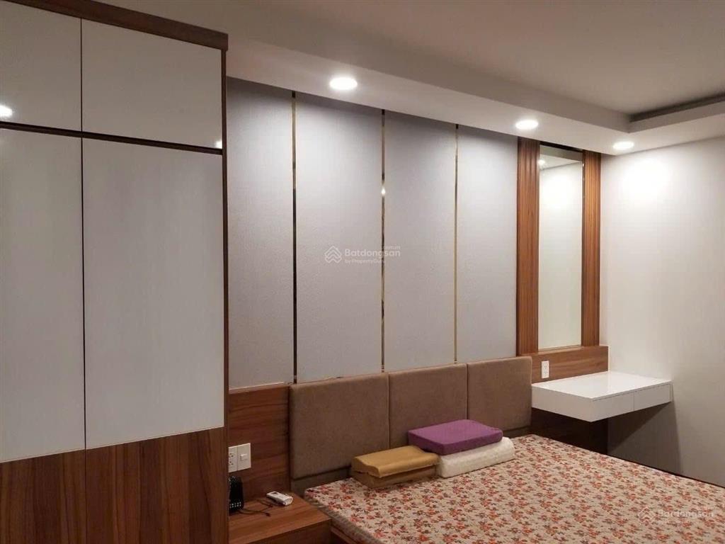 Cho thuê một số căn penthouse sky 9. thiết kế duplex gồm 3pn, 2 wc có sân vườn full nội thất