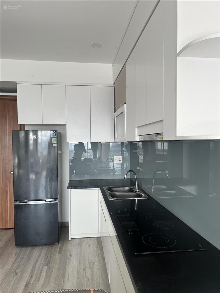 Cho thuê căn hộ flora anh đào,đường đỗ xuân hợp.55m gồm 1 pn + 1 và 1 vệ sinh đầy đủ nội thất