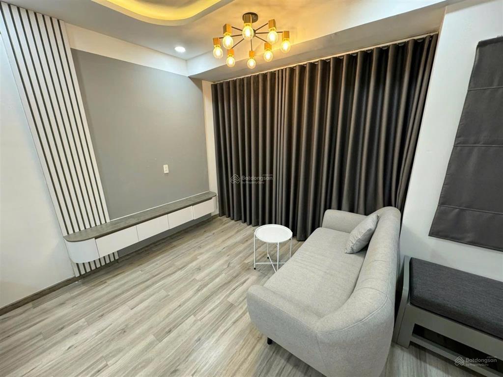 Cho thuê căn hộ flora anh đào,đường đỗ xuân hợp.55m gồm 1 pn + 1 và 1 vệ sinh đầy đủ nội thất