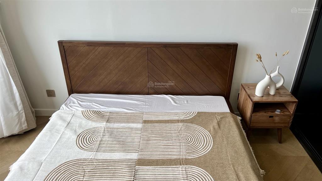 Toà west 2pn view sông nhà full nội thất