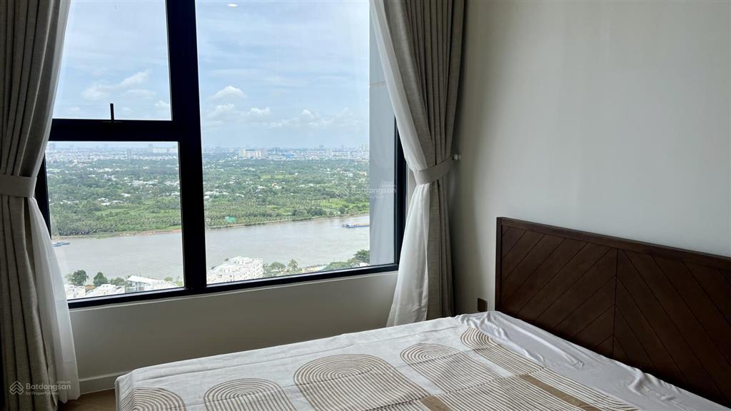 Toà west 2pn view sông nhà full nội thất